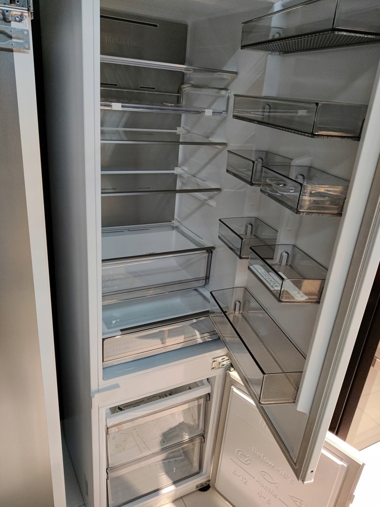 Lodówka do zabudowy Samsung BRB30705DWW - wyprzedaż ekspozycji