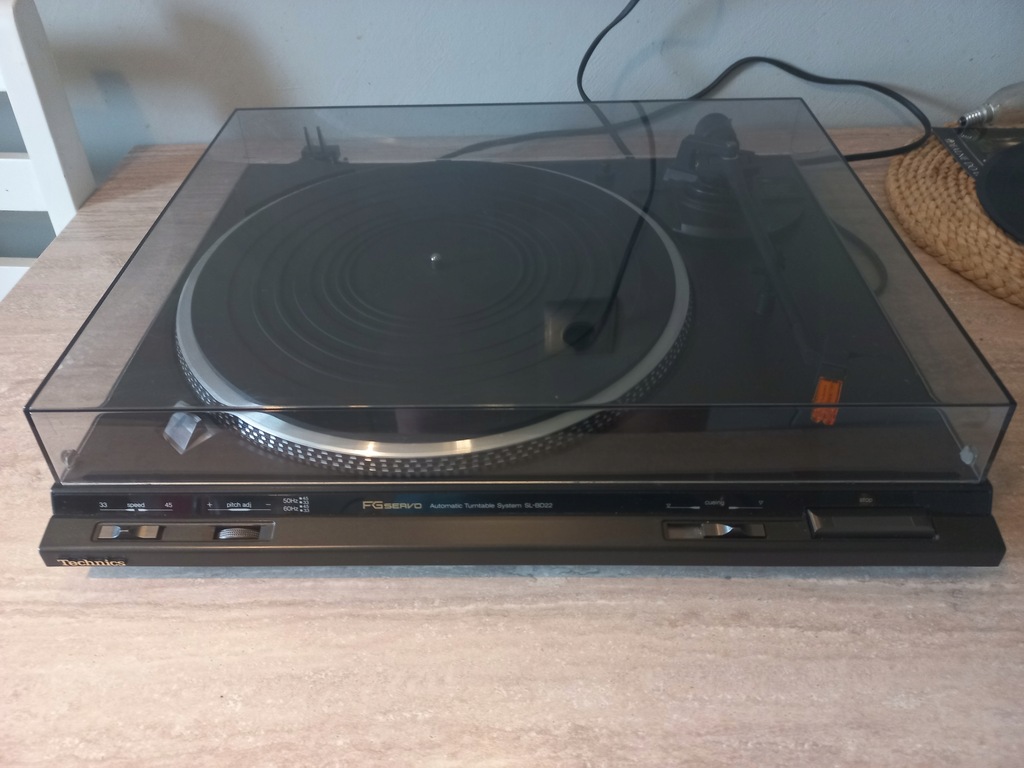Gramofon Technics SL-BD22