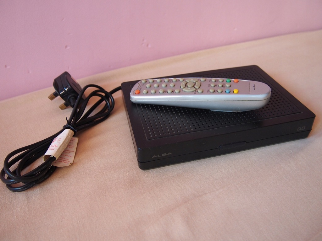 Alba STB8 - Cyfrowy dekoder Freeview