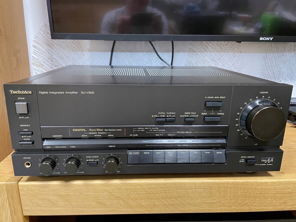 Wzmacniacz Technics SU-V90D Potężny Top Model
