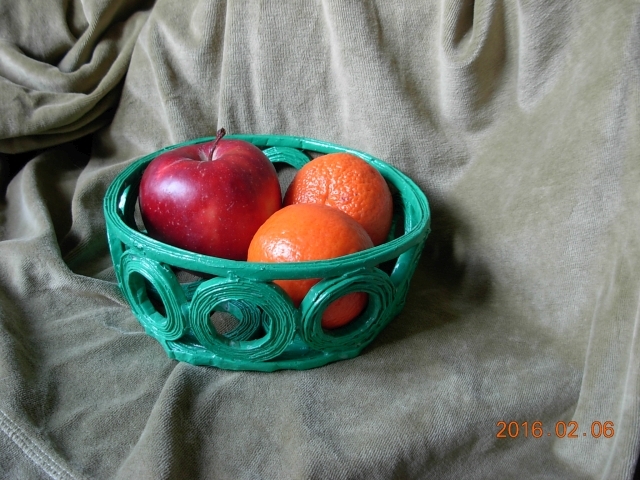 Koszyk na owoce z papierowej wikliny zielony