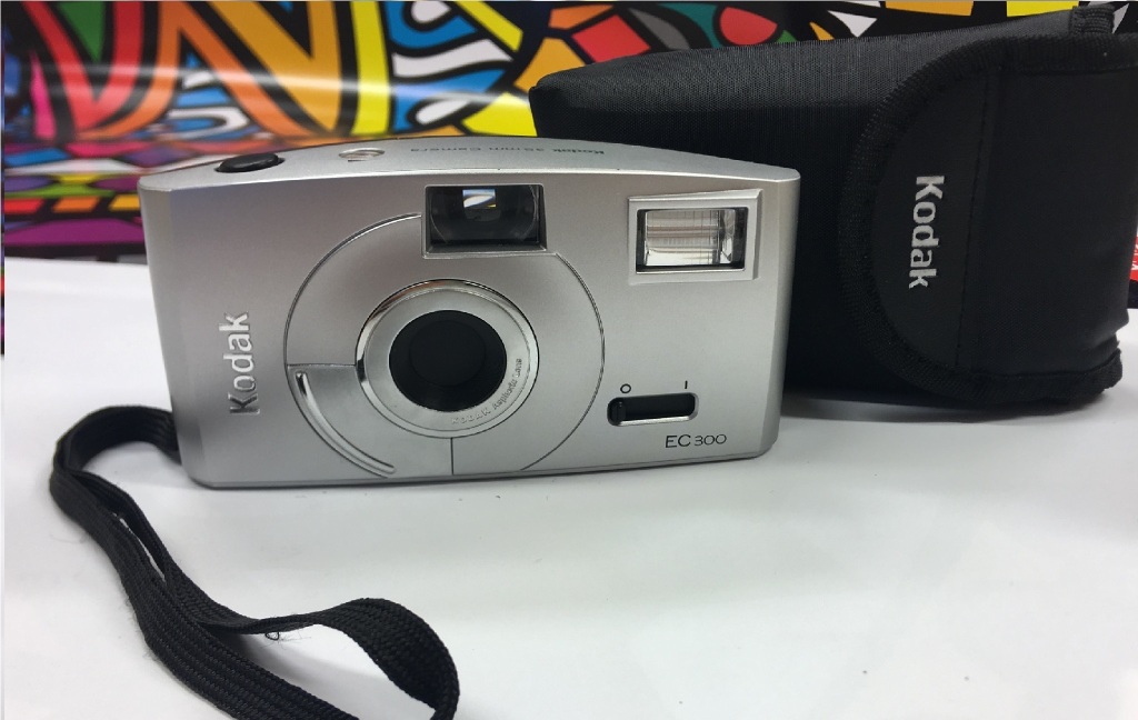 Aparat fotograficzny - Kodak EC 300 35mm Camera