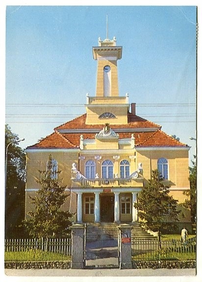 OTWOCK :: Ratusz - siedziba Urzędu Miejskiego