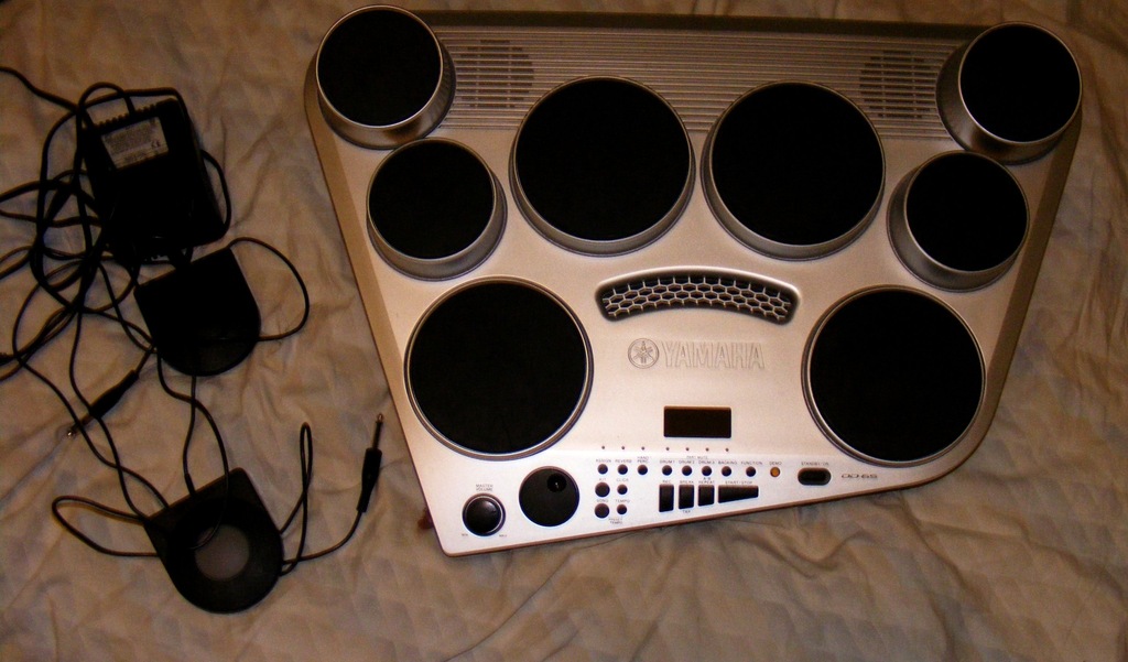 Guy-Tech Adattatore 12V AC/DC Compatibile Con Yamaha DD-8 DD-9 DD-10 DD-11 DD-12 DD-14 DD-9M DD-55C DD8 DD9 DD10 DD11 DD12 DD14 DD9M DD55C 12 VDC Spina EU