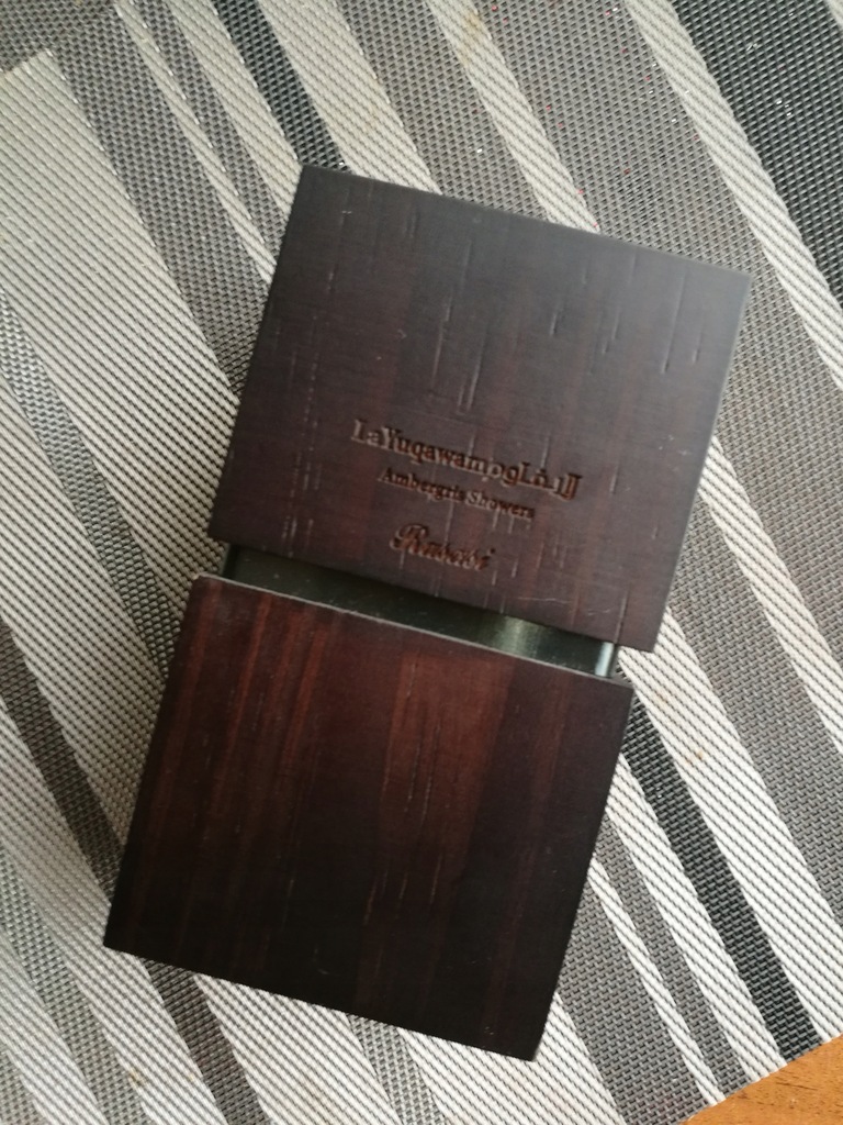 Pudełko drewniane szkatułka rasasi ambregris showe