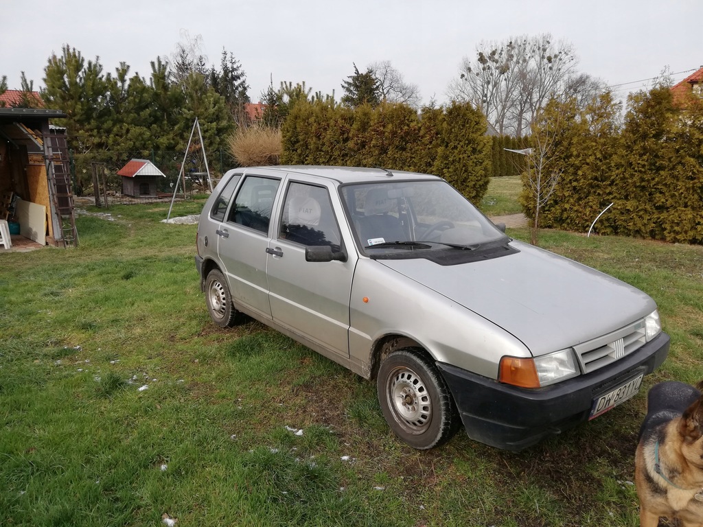 Zadbany Fiat Uno z 2002 roku