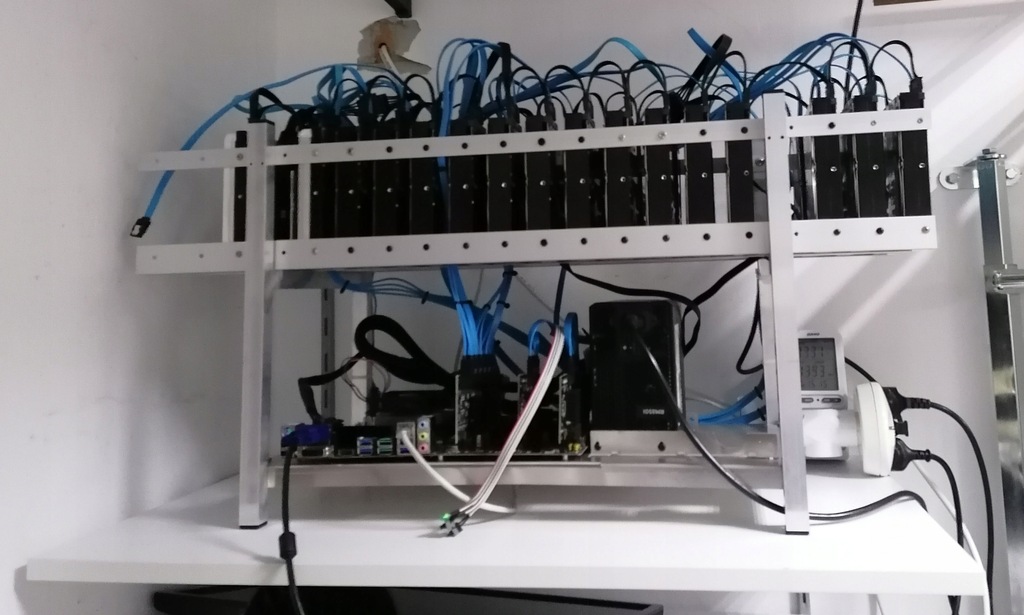 Koparka kryptowalut, Farma CHIA XCH 130 TB