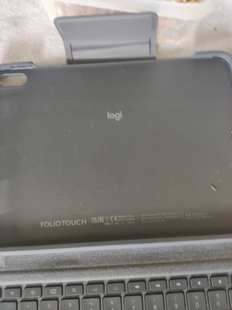 Купить Logitech Folio Touch QWERTZ German Grey Smart: отзывы, фото, характеристики в интерне-магазине Aredi.ru