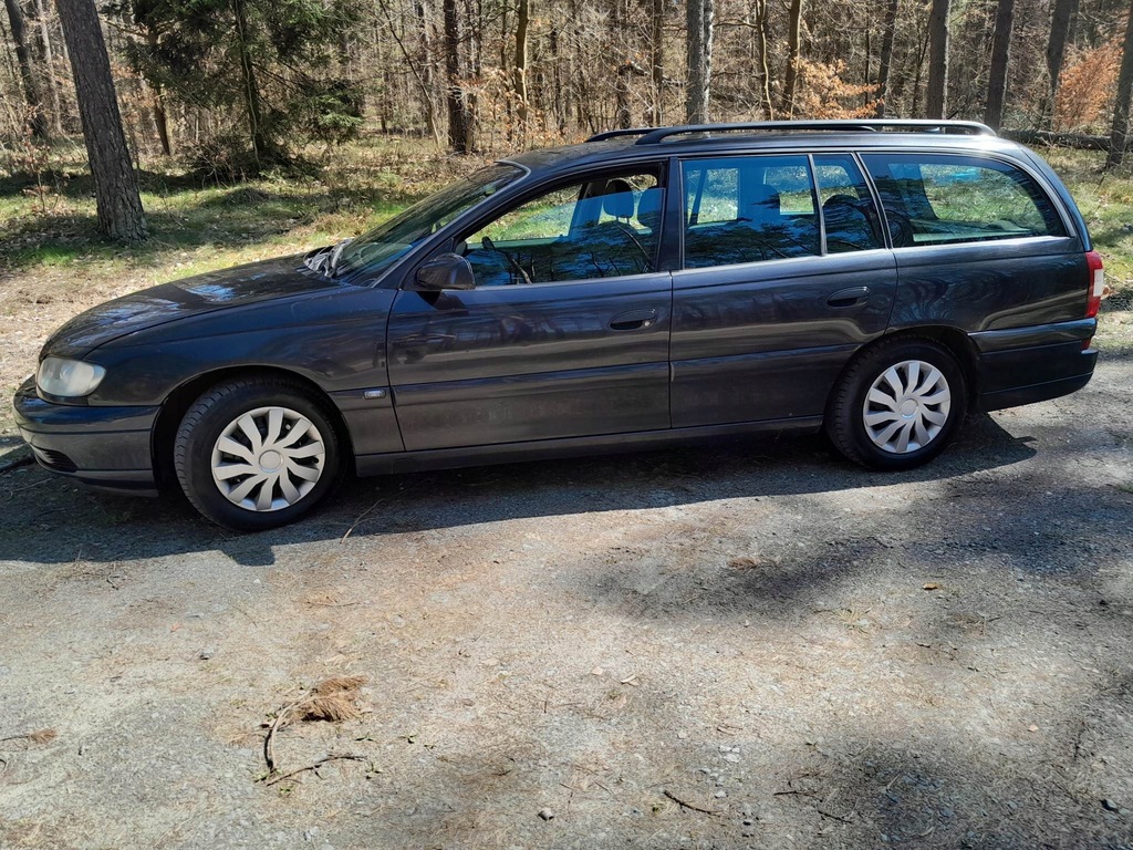 Opel Omega 2001r. kombi