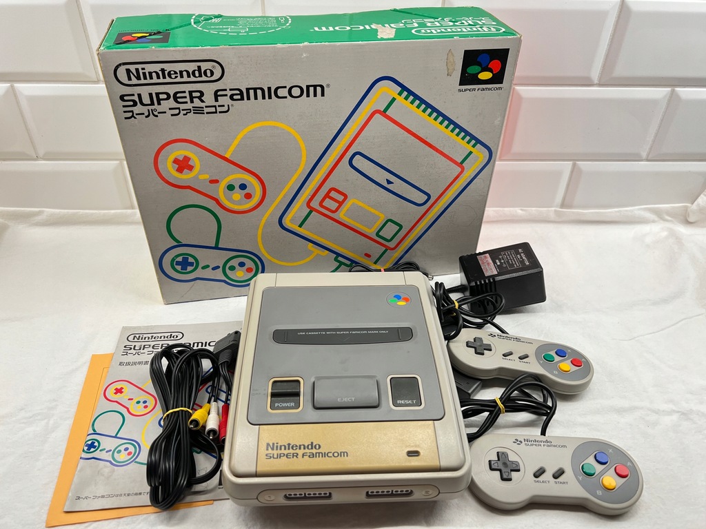 Nintendo Super Famicom / SNES / NTSC-J / Pudełko