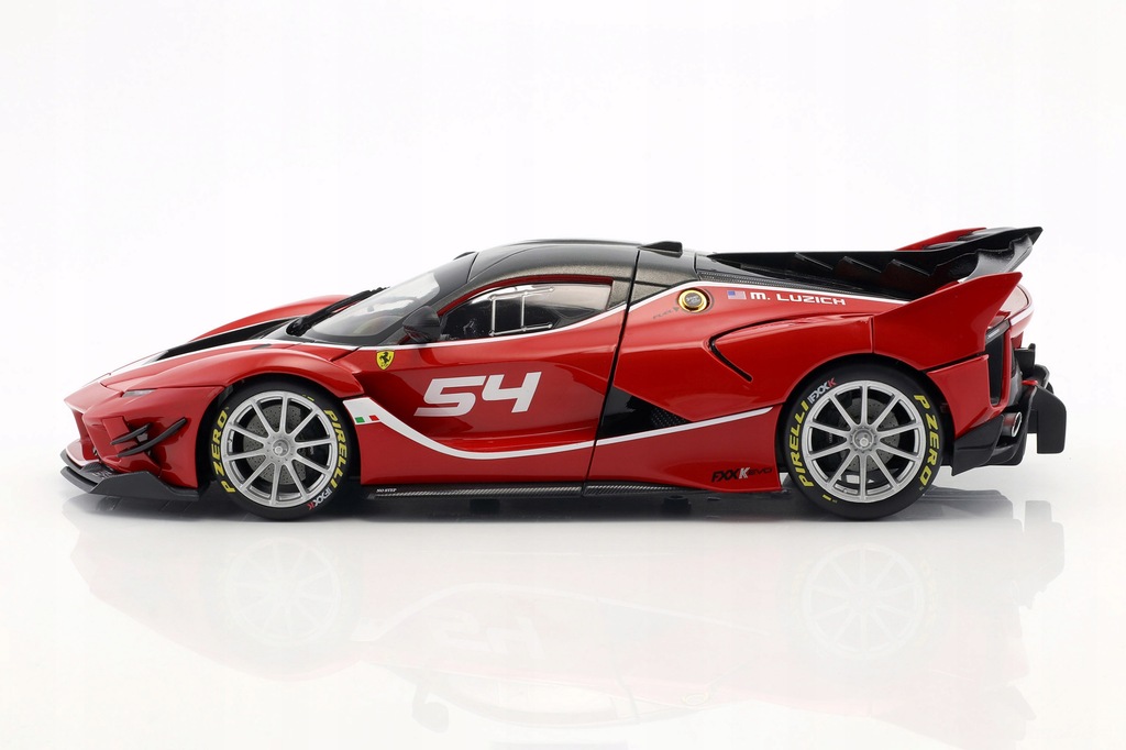 ミニカー 1/18 Ferrari FXX K EVO #54 Bburago Ferrari FXX-K Evoluzione #54 Bburago 1:18 16908 - 8955076065
