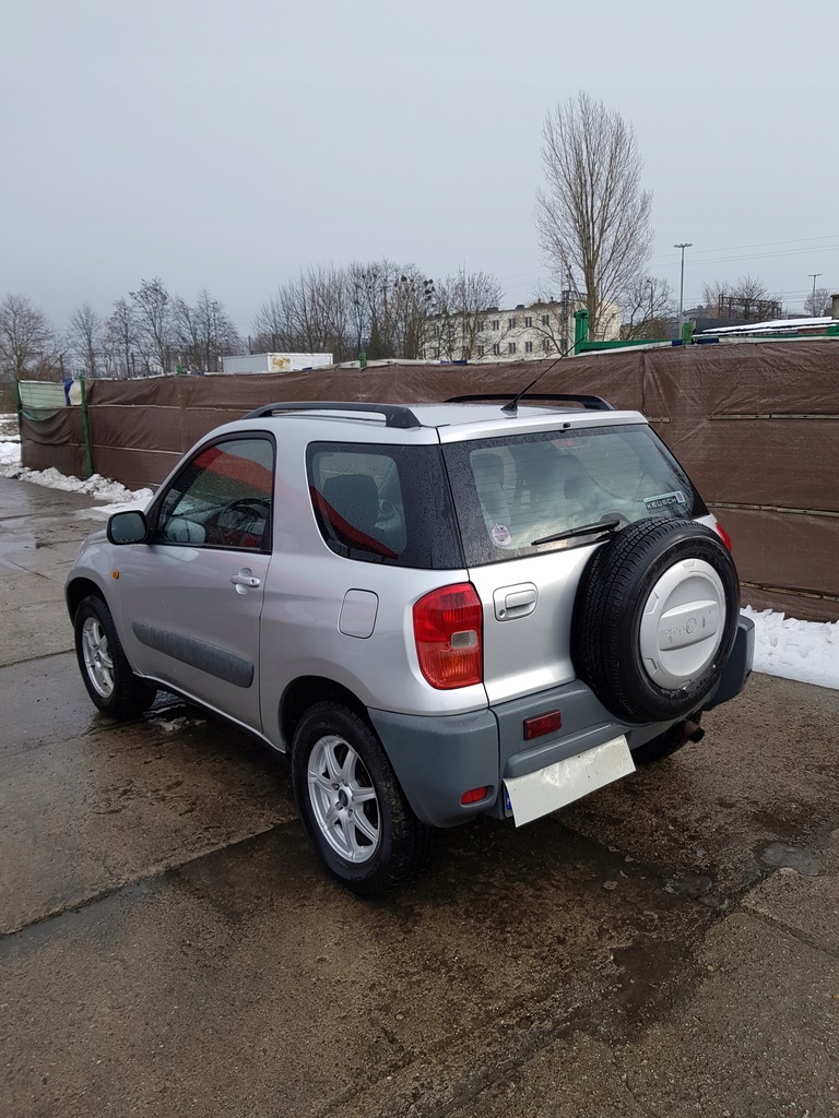 Samochód Toyota Rav 4 7835035949 oficjalne archiwum