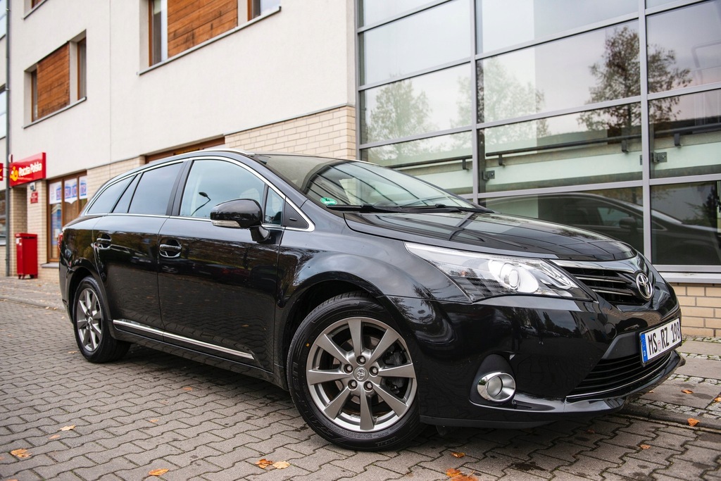 Купить TOYOTA AVENSIS 1.8 VALVE MATIC EXECUTIVE - КАК НОВЫЙ: отзывы, фото, характеристики в интерне-магазине Aredi.ru