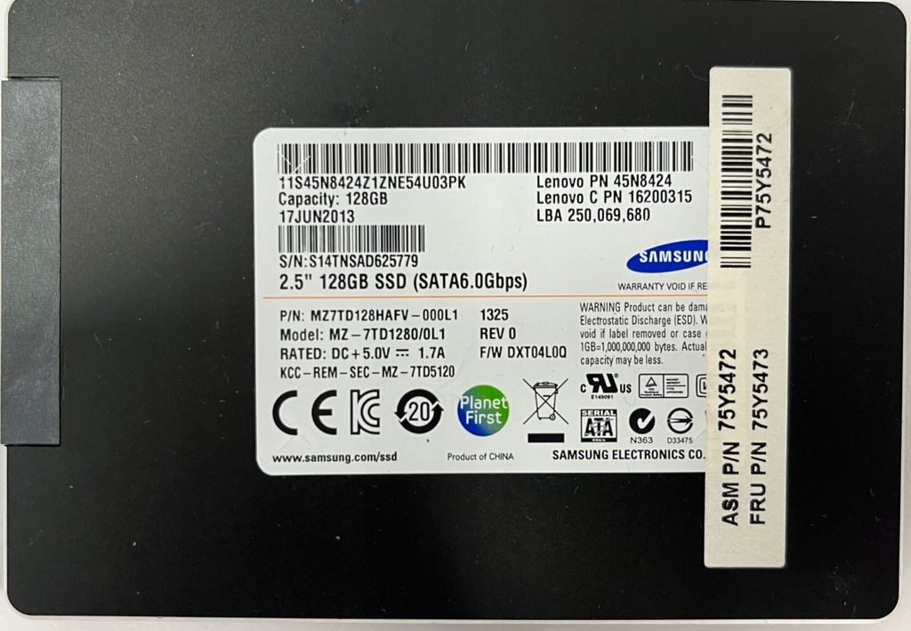 Samsung MZ-7PD512（2.5インチ SATA SSD 512GB）
