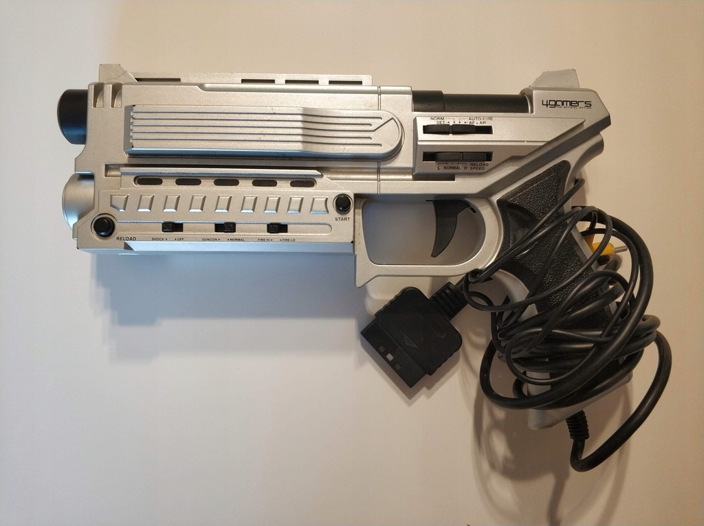 Pistolet PS2 4Gamers XK10 Light Gun