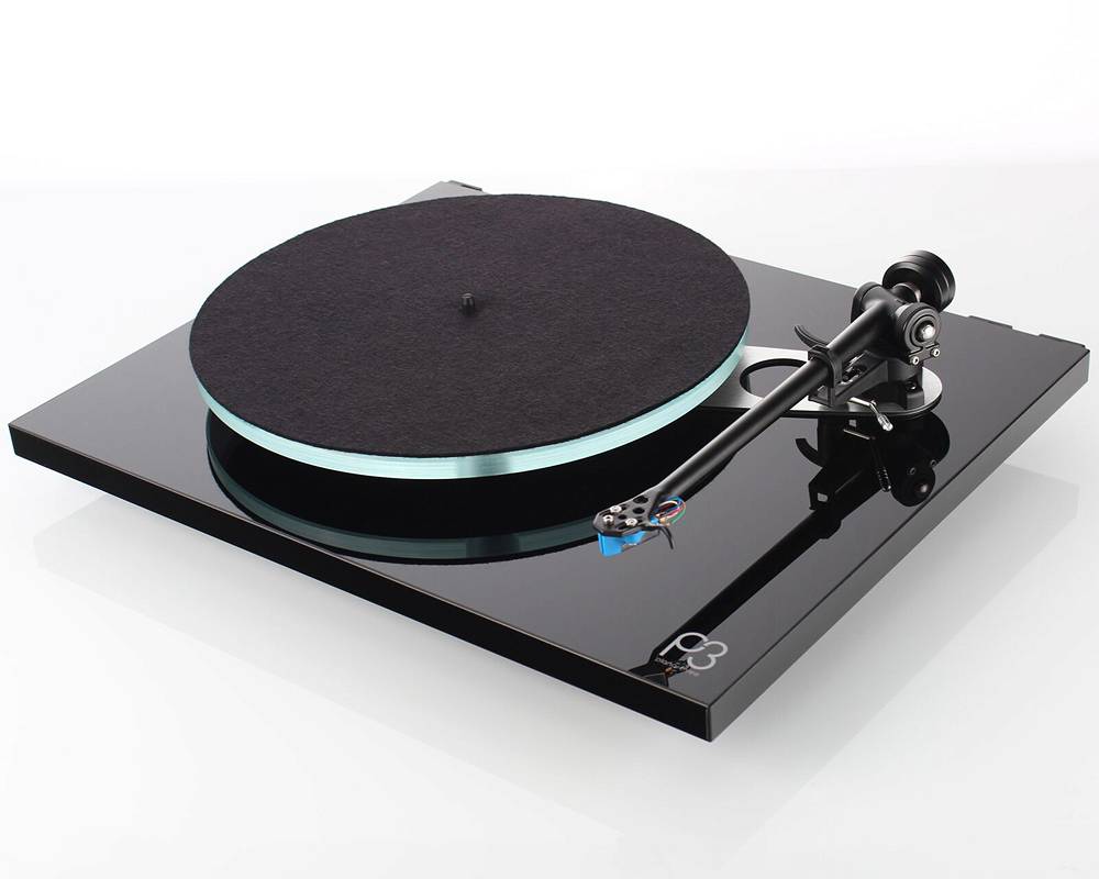 Rega P3 Planar 3 + Elys2 czarny. Gramofon manualny