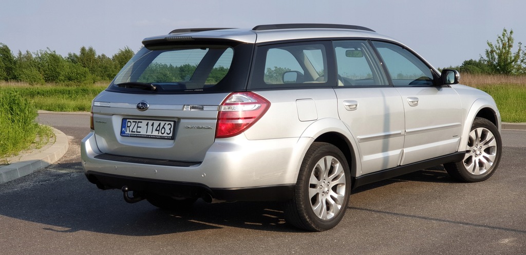 SUBARU OUTBACK 3.0 H6 8146072592 oficjalne archiwum