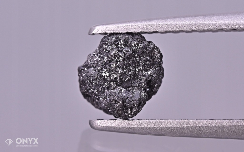 Diament czarna bryłka 6x5 mm