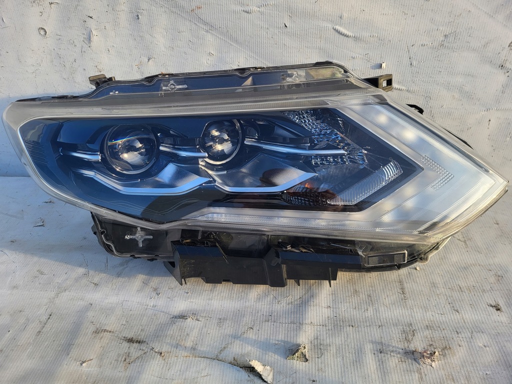 Lampa Prawy Przód Full Led Nissan X-Trail T32 LIFT - 14557653557 ...
