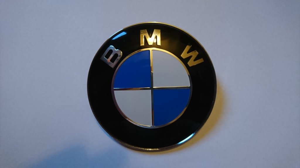 BMW znaczek logo emblemat 82mm maska e46 e90 e60