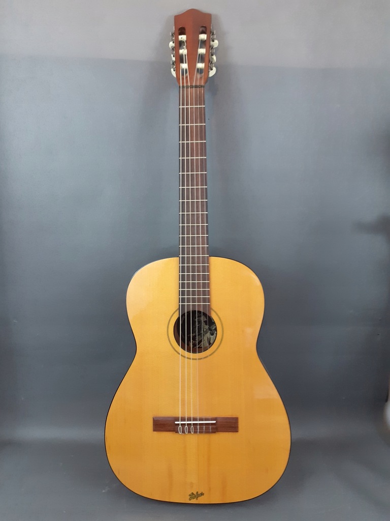 Gitara klasyczna Hofner 4/4