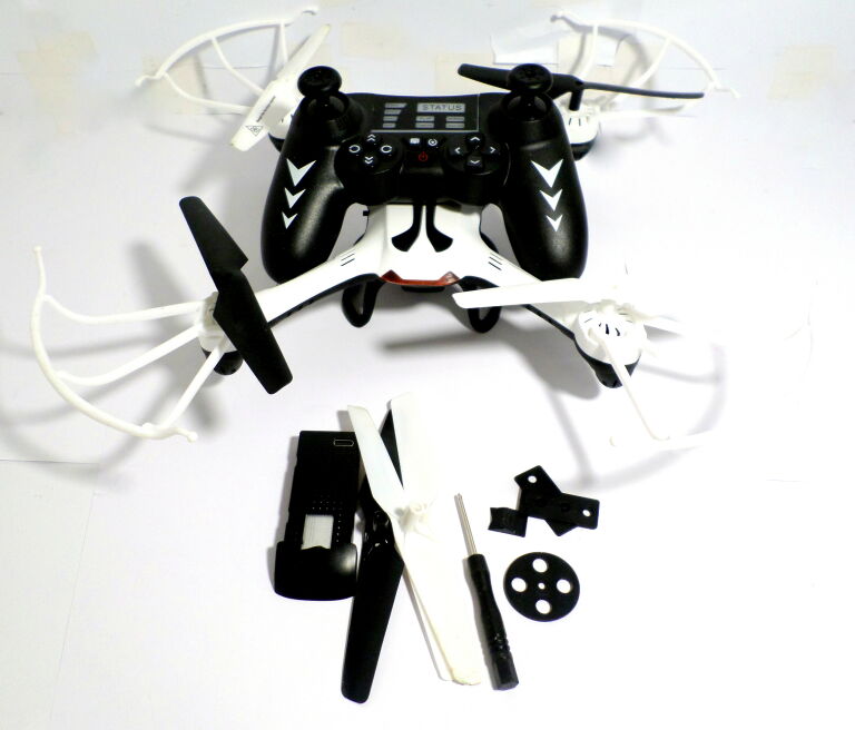 DRON QUADROCOPTER IAN 322151-1901 10030904576 oficjalne