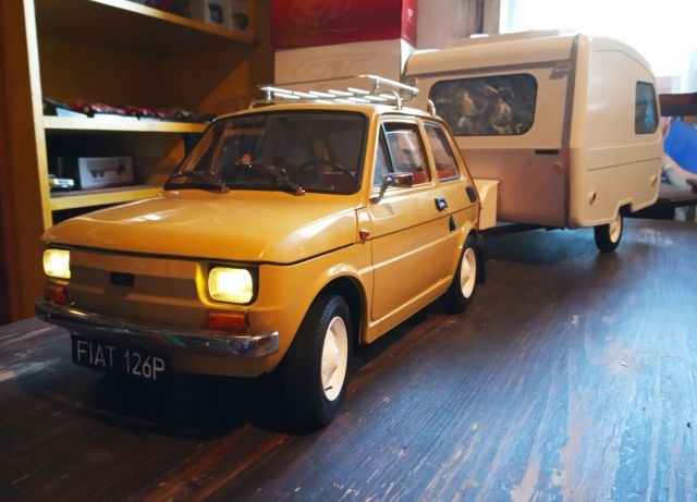 Fiat 126p Maluch skala 18 deagostini 8253436166