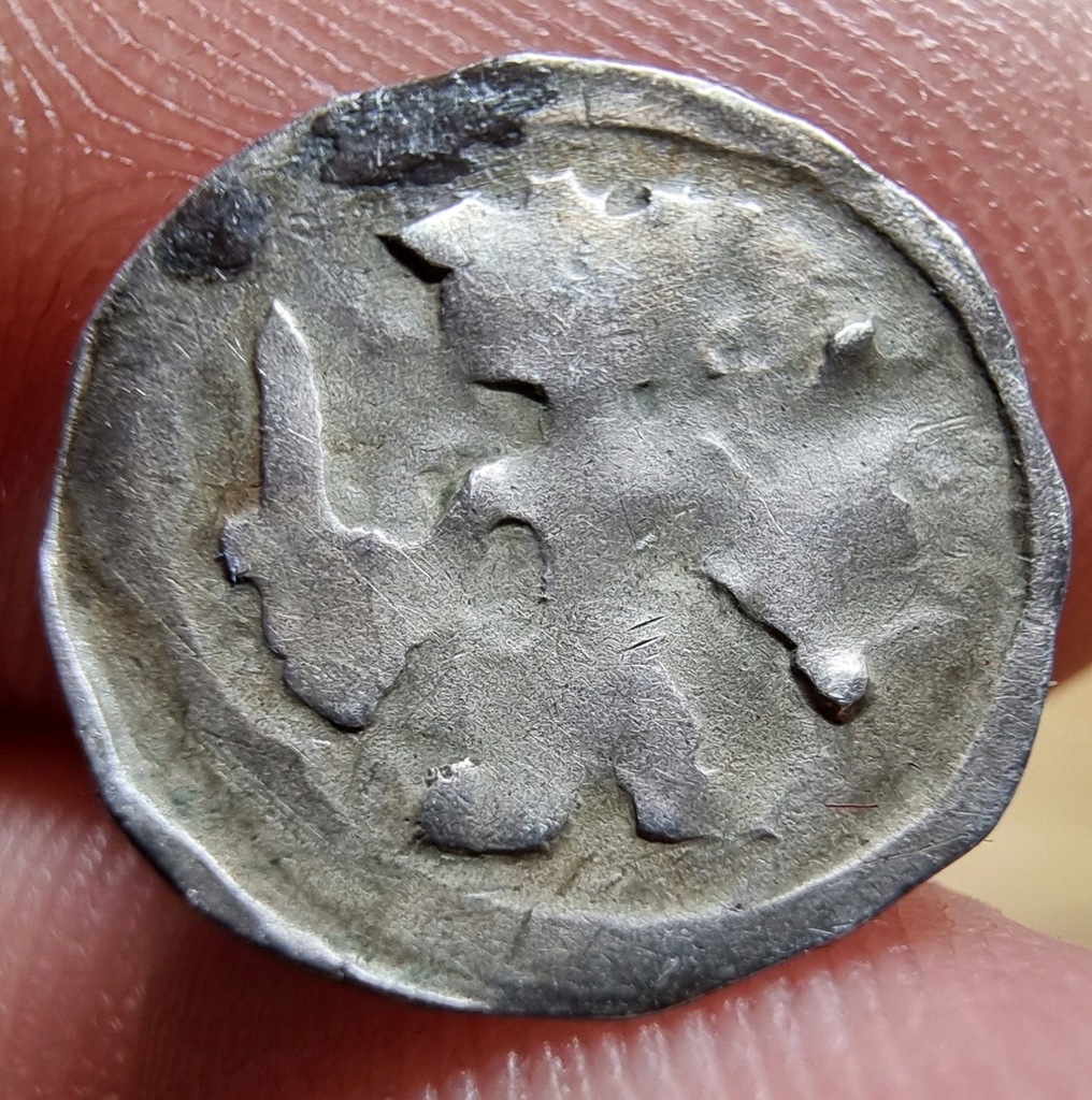 NUMISMATI Średniowiecze do id. srebro 0,6g/14mm