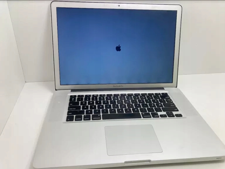 LAPTOP A1278 13,3 MACBOOK PRO 4 /240GB USZKODZONY