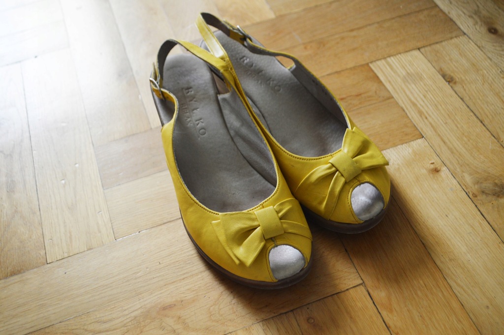 RYŁKO buty koturny 39 żółte sandały skóra: