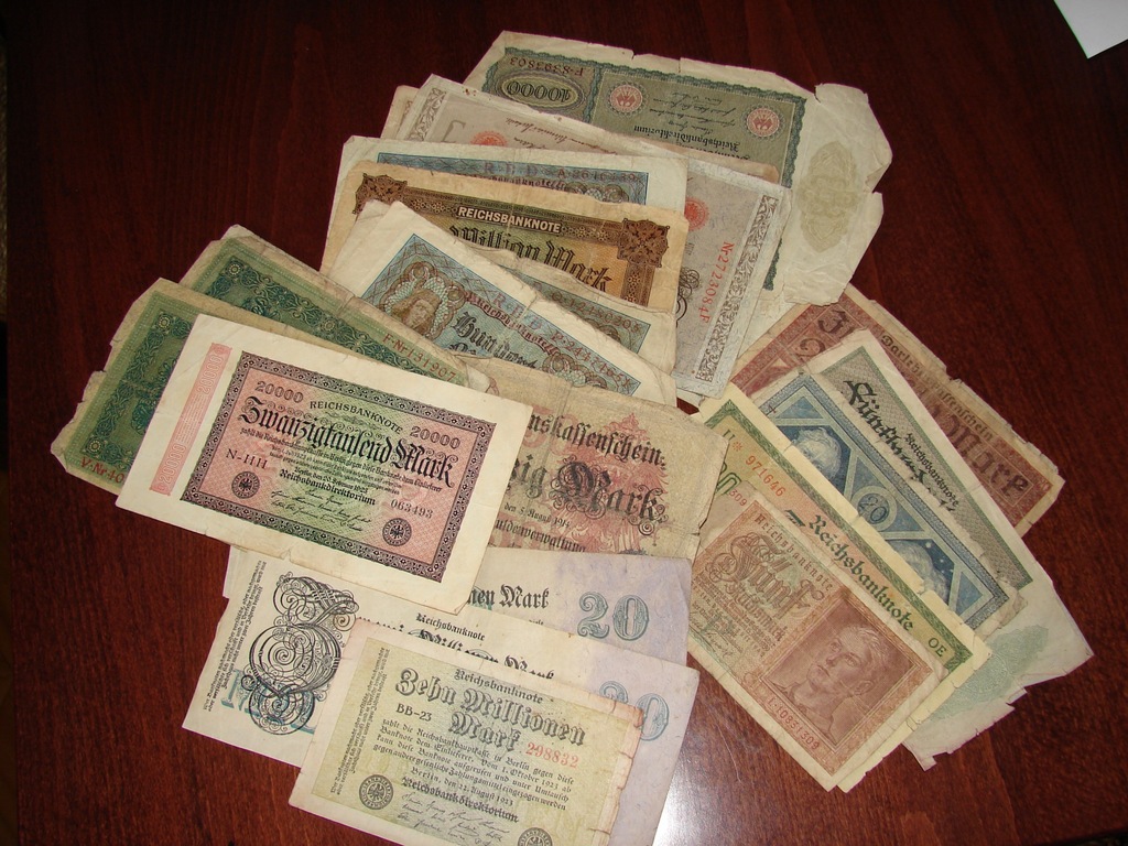 Niemcy - 25 starych banknotów