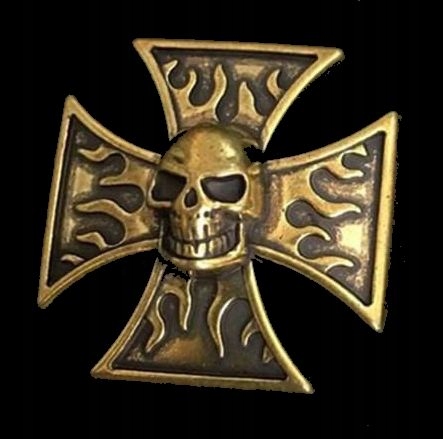 Krzyż z czaszką i płomieniami odznaka na śrubkę