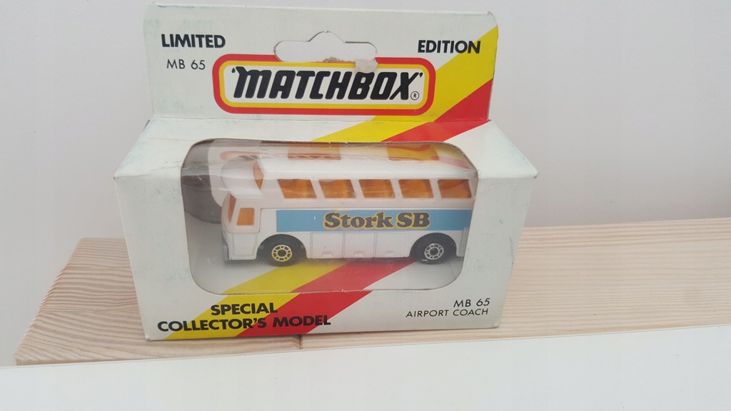 AIRPORT COACH MATCHBOX 1981r stan fabryczny