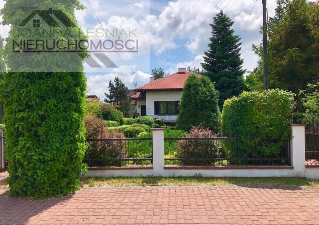 Dom, Rodaki, Klucze (gm.), Olkuski (pow.), 260 m²