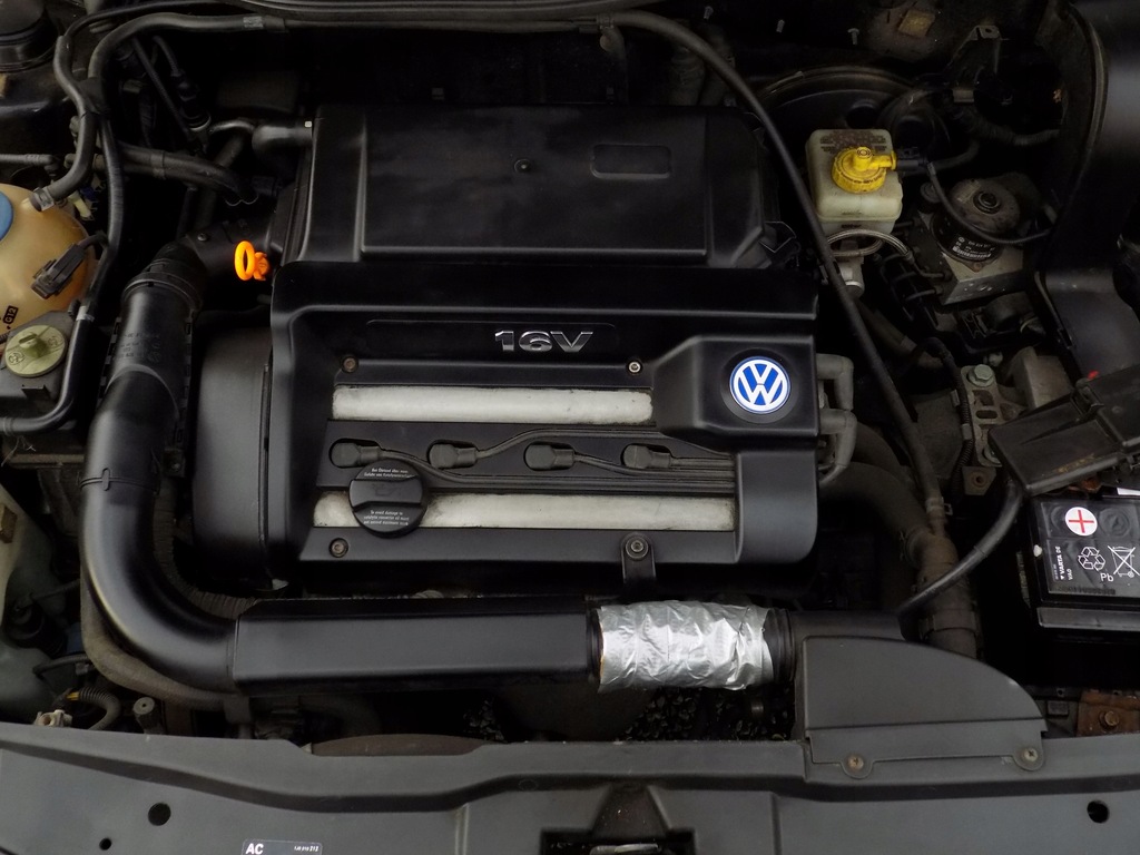 8L0941822 Блок предохранителей Volkswagen Golf 4 2002 8L0 941 822 купить бу в Ро