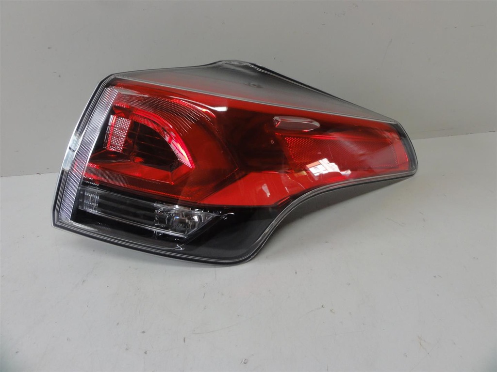 TOYOTA RAV4 RAV 4 15r+ LAMPA TYŁ LED ORYGINAŁ EURO