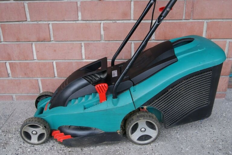 KOSIARKA ELEKTRYCZNA BOSCH ROTAK 37 - 11091119811 - oficjalne archiwum ...