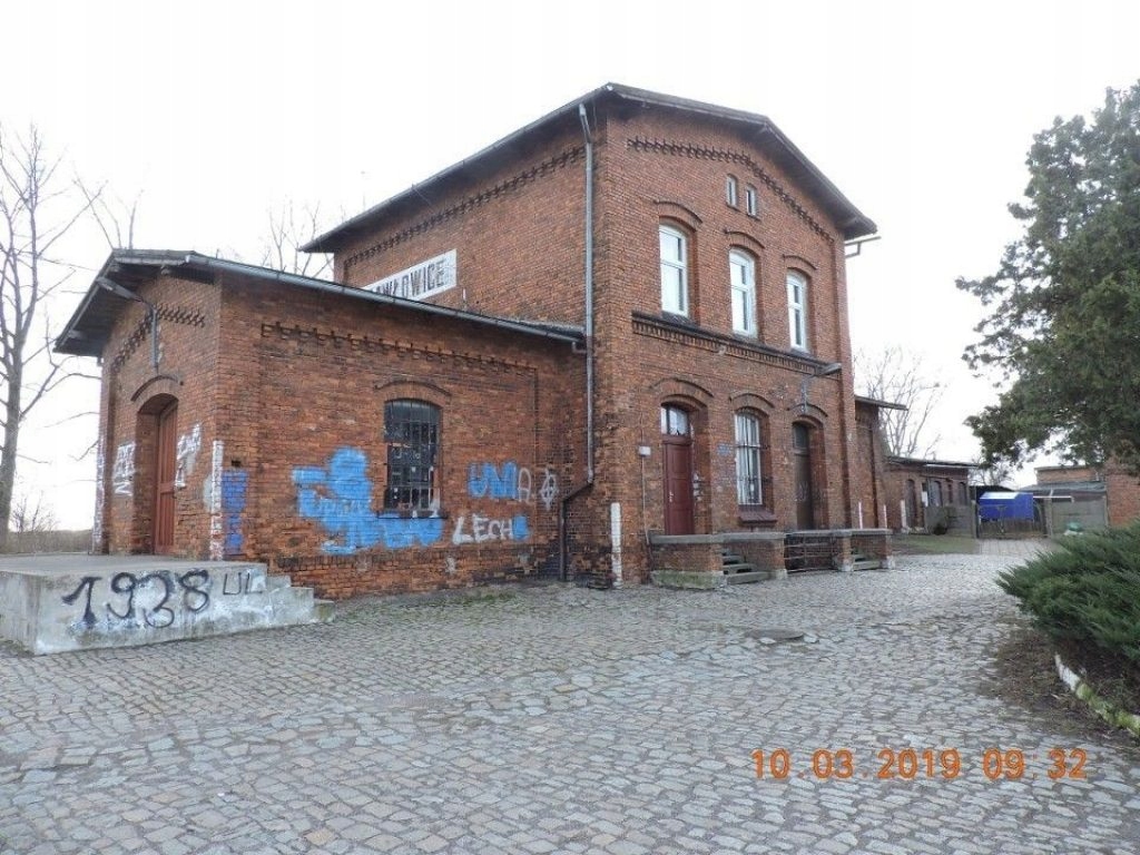Komercyjne, Pawłowice, Krzemieniewo (gm.), 154 m²