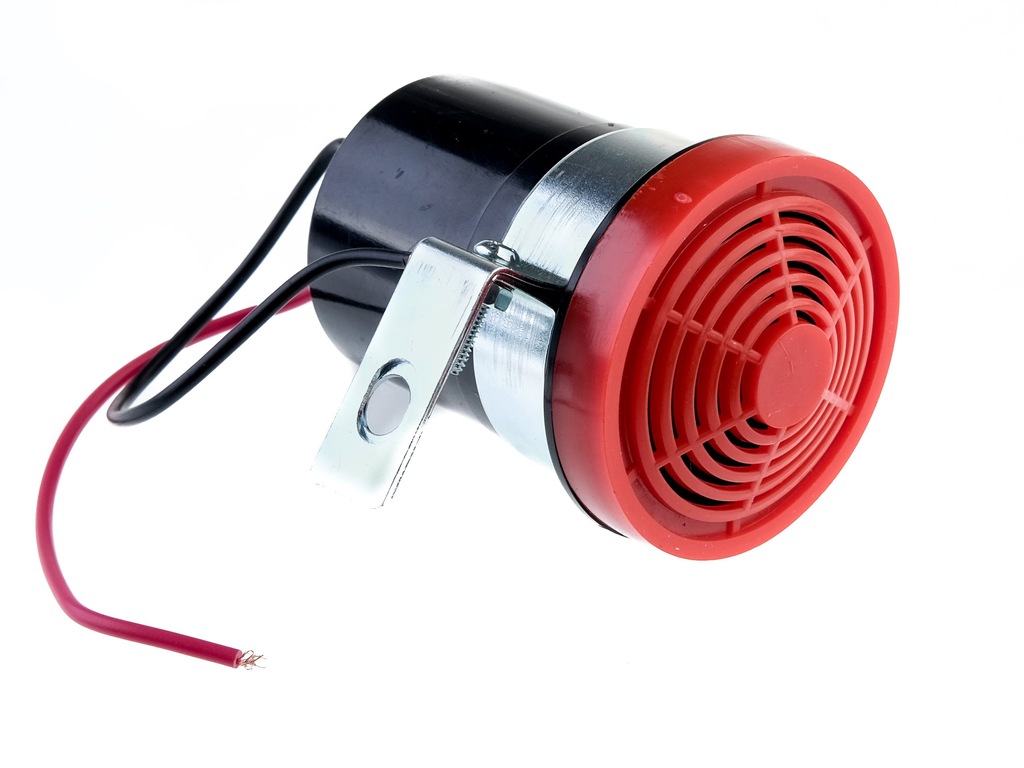 сигнал заднего хода автомобиля.