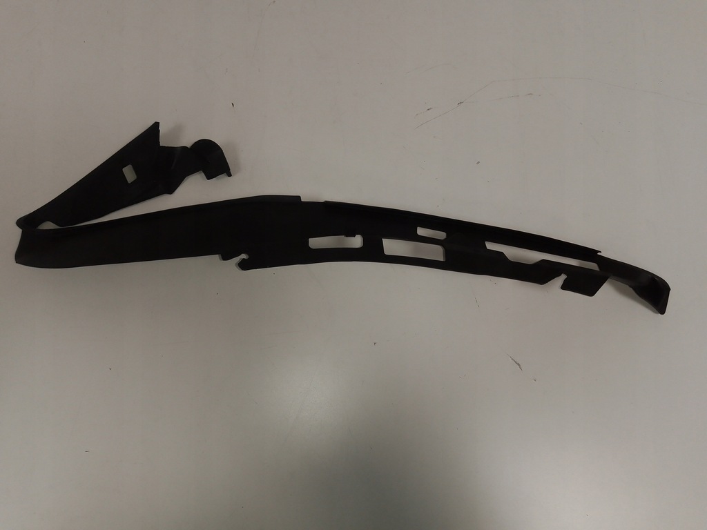 B321-Oryginalna Lewa Uszczelka Reflektor BMW Serii 5 F10 F11 (2010 - 2017)