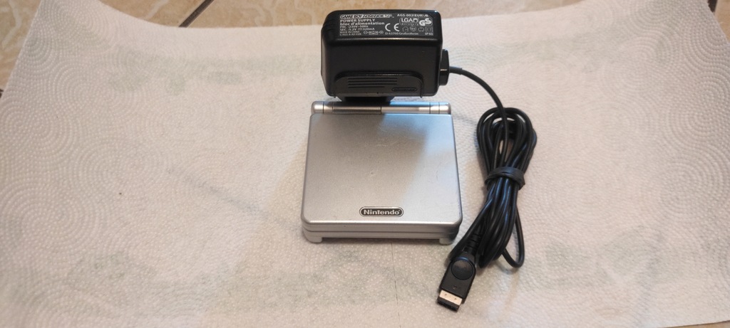 Nintendo Game Boy Advance DMC-01