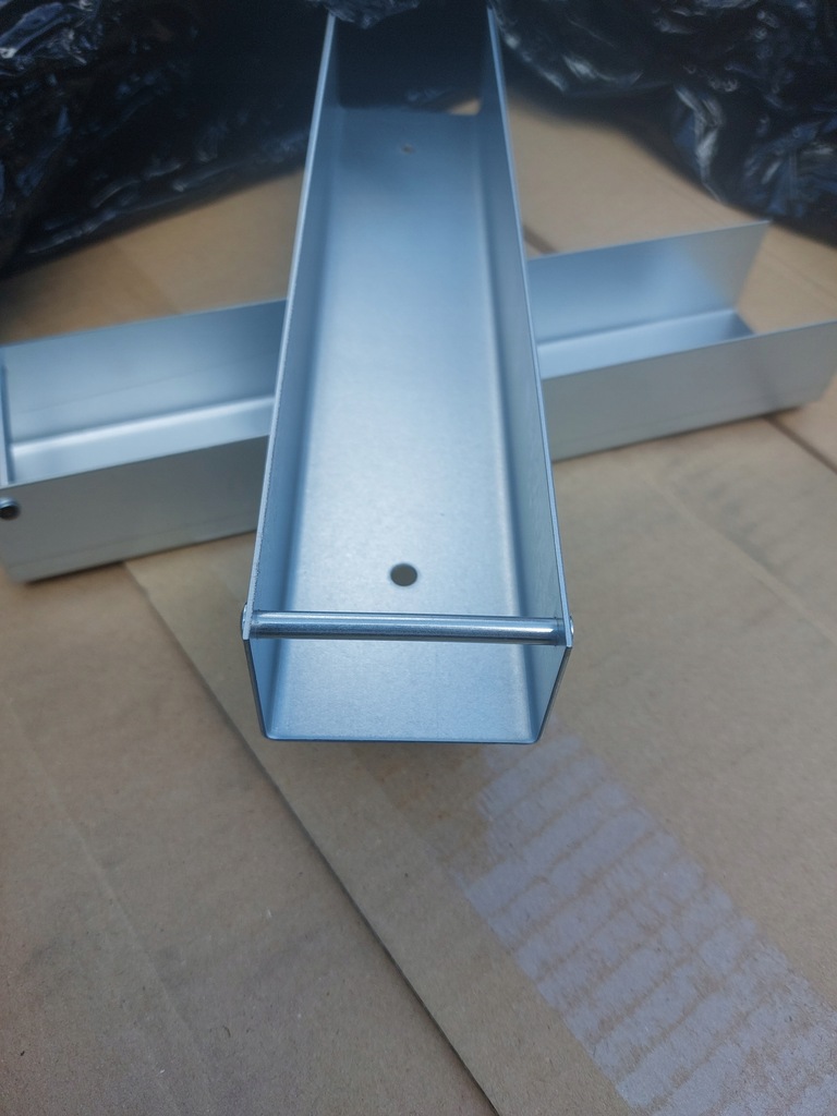 ŁĄCZNIK METALOWY PODMUROWKI UCHWYT CEOWNIK 200x42 PRODUCENT 42x200