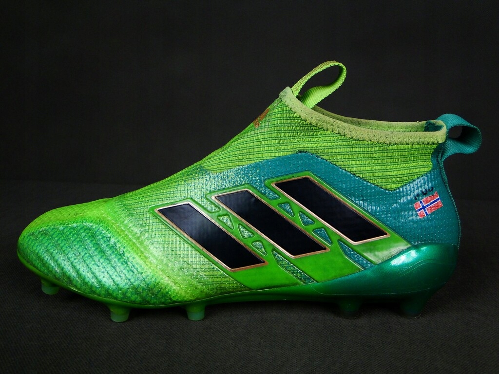 ADIDAS ACE 17+ PURECONTROL FG r 44 2/3 KORKI LANKI