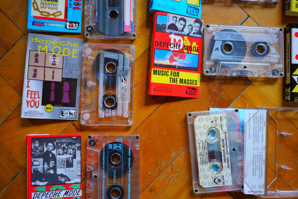 Купить Depeche Mode - набор из 20 контрафактных кассет, синглов: отзывы, фото, характеристики в интерне-магазине Aredi.ru