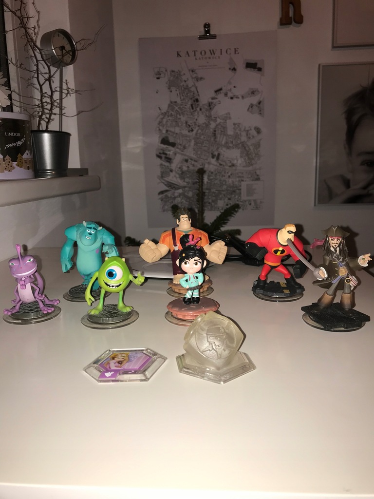 Disney infinity- figurki, konsola! Okazja cenowa!