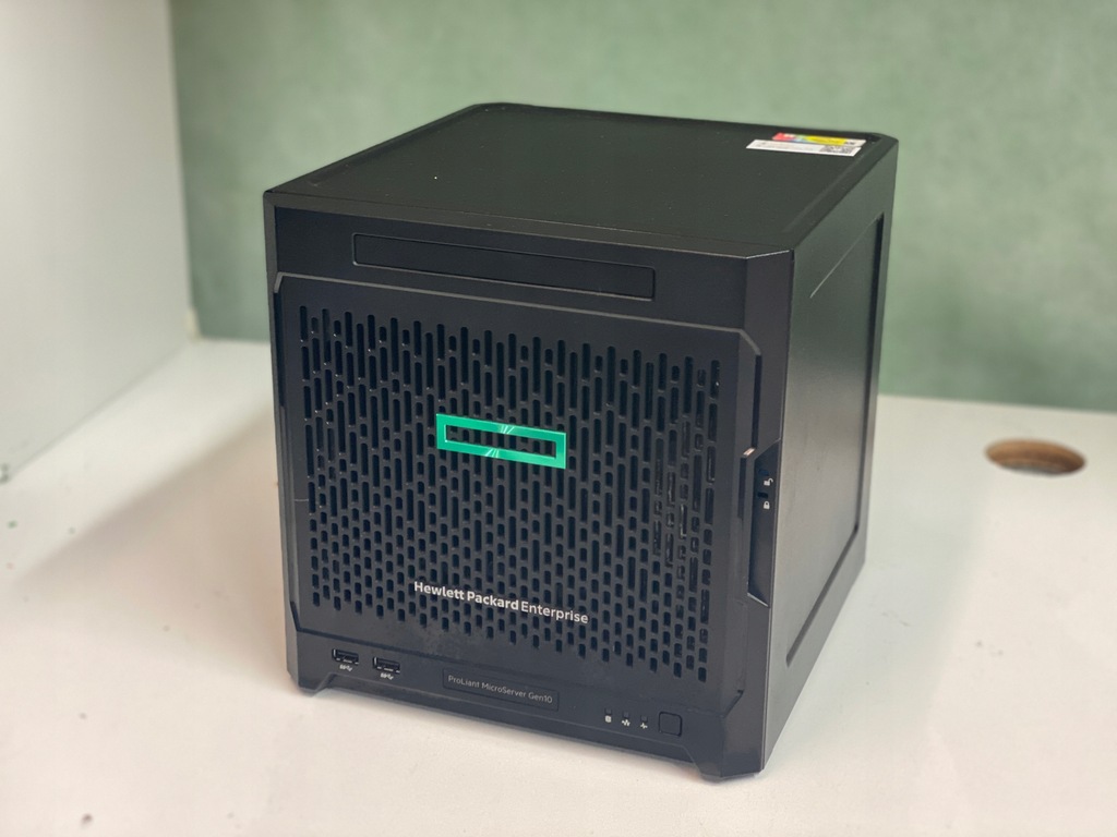 HP ProLiant MicroServer gen10 NASRAID AMD 8GB RAM 11490068092
