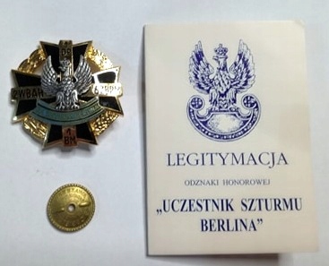 Odznaka Uczestnik Szturmu Berlina z legitymacją