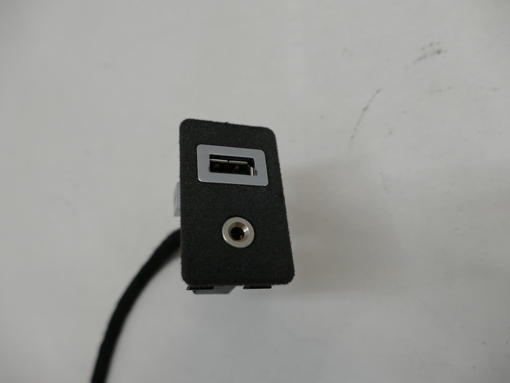 FORD MONDEO MK4 LIFT WEJŚCIE ZŁĄCZE USB AUX