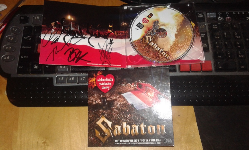 Sabaton 40 :1 Woodstock 2012 podpisany :)