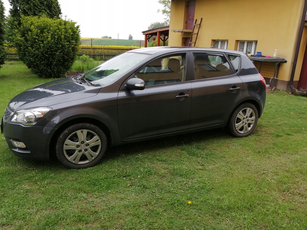 Kia Ceed LIFT 1.4 hb 90Km 2011r 8109282243 oficjalne